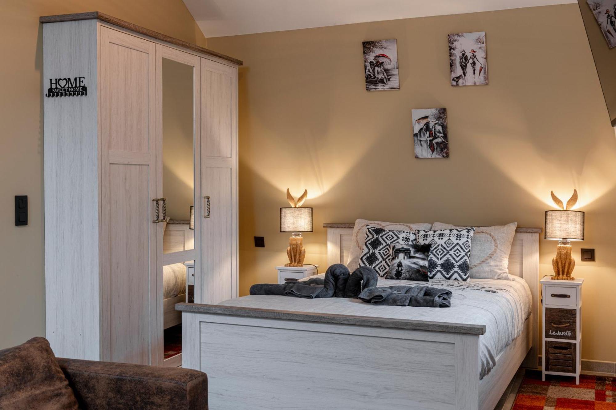 Cozy Flats Lägenhet Ieper Exteriör bild